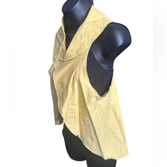 AMERICAN APPAREL Yellow Sleeveless Women's Vest/Top NWOT - Picture 3 of 6